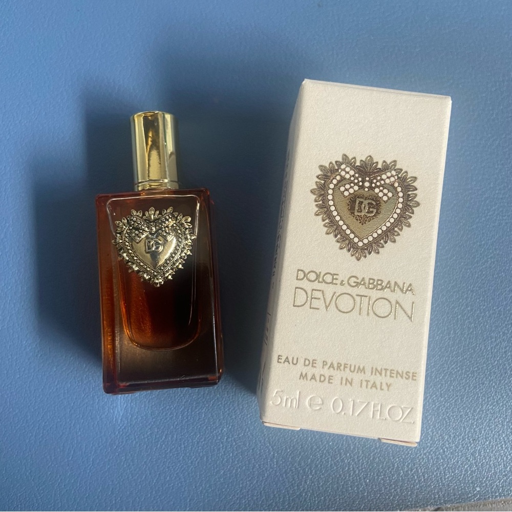 New Travel Mini Dolce&Gabbana Devotion Eau de Parfum Intense Perfume .17 oz